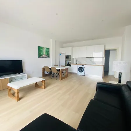 Apartamento Atlantico Plaza 8a - 3 Beds - 2 Baths *